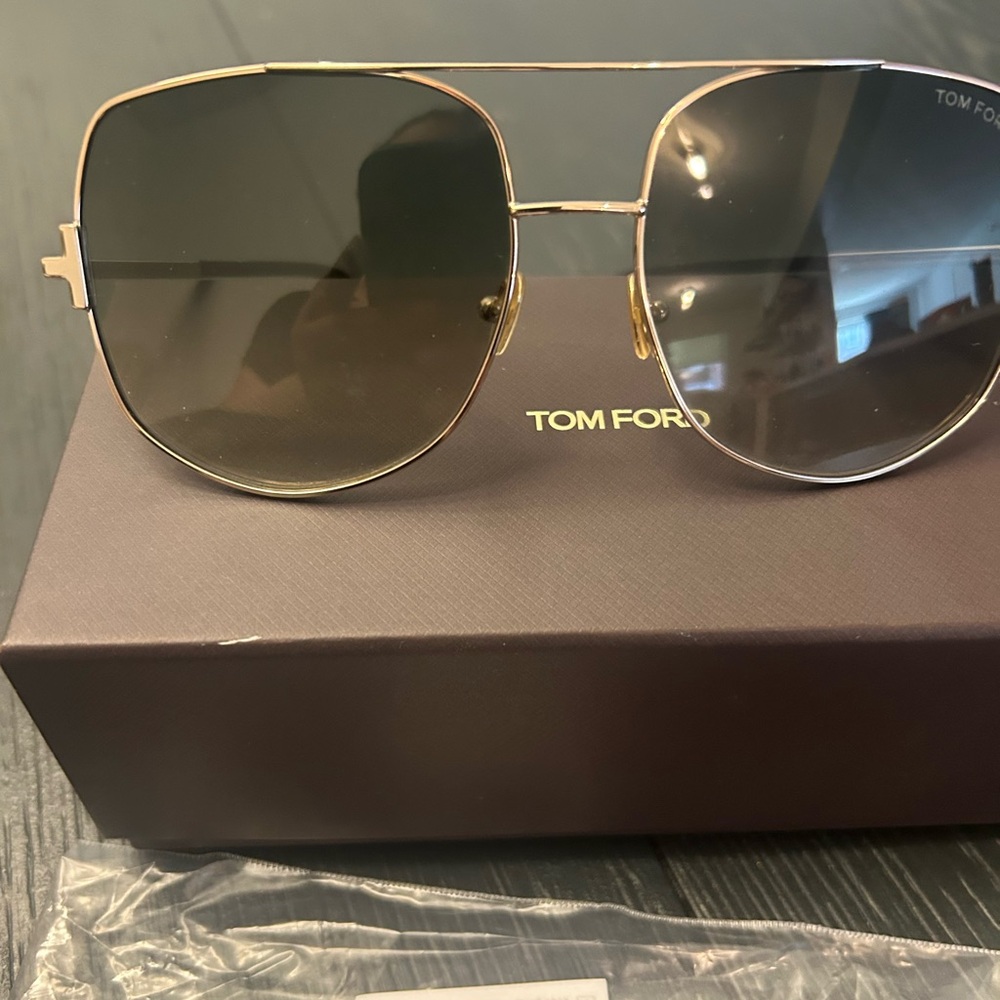 Tom Ford Elegant Gold Frame Glasses- Excellent Condition